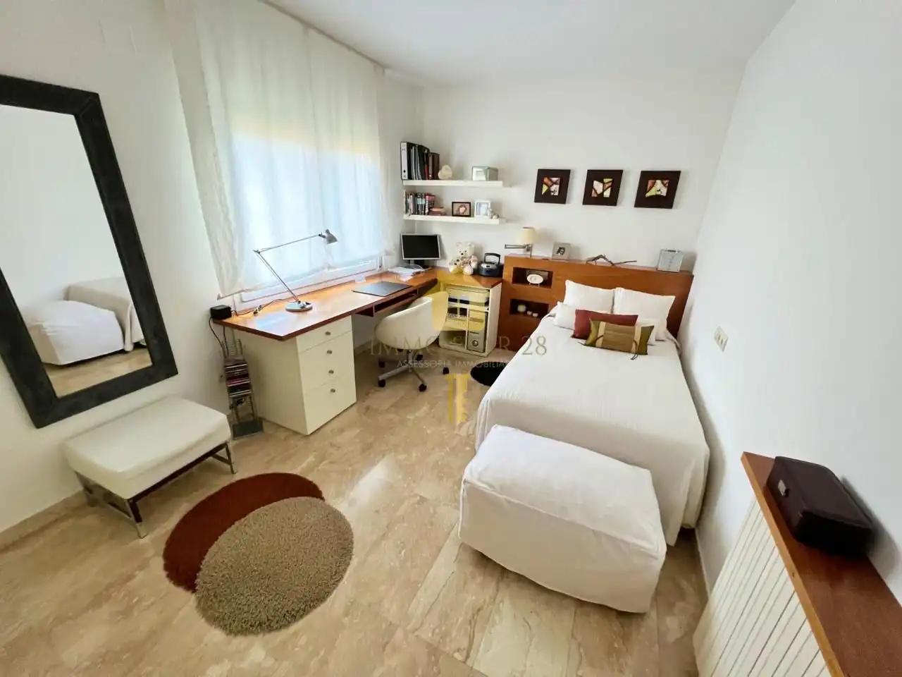Dormitori de Casa o xalet en venda en La Bisbal d'Empordà amb Aire condicionat, Jardí privat i Terrassa
