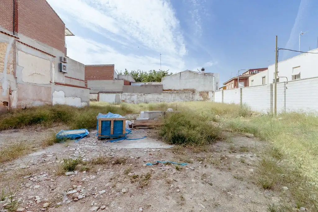 Terreno rústico en venta en C/ Francisco García Pavon, imagen 4