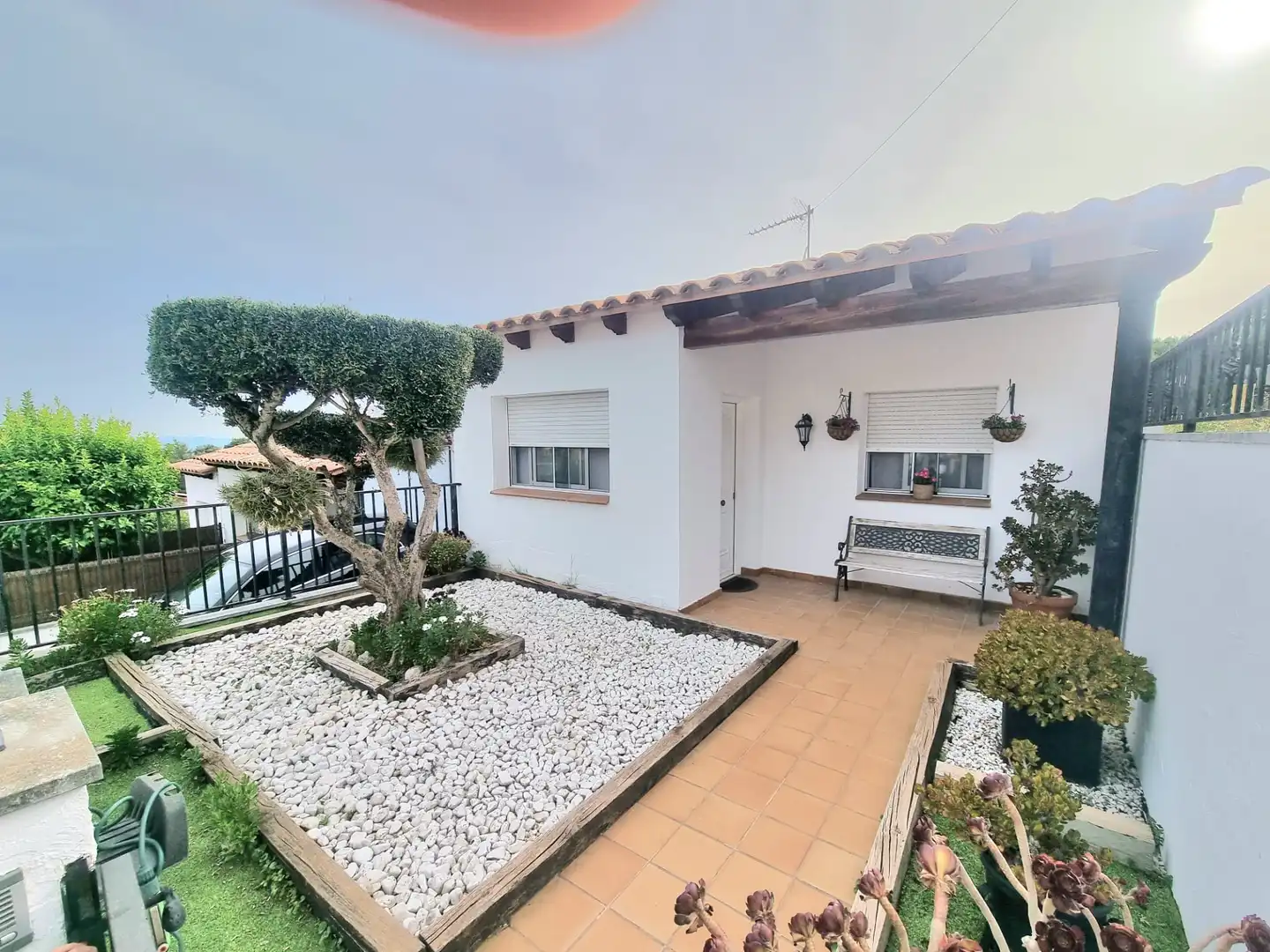 Außenansicht von Haus oder Chalet zum Verkauf in Bigues i Riells del Fai mit Klimaanlage, Heizung und Parkett