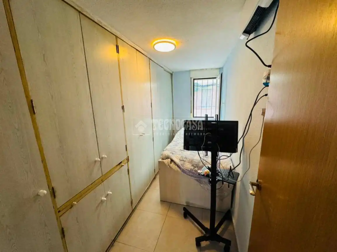 Schlafzimmer von Wohnung zum Verkauf in Madrid