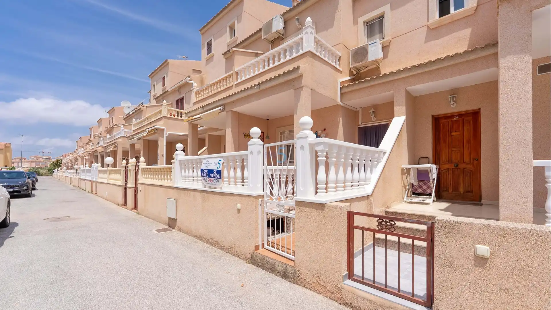 Terraced house with terrace for sale in Orihuela Costa