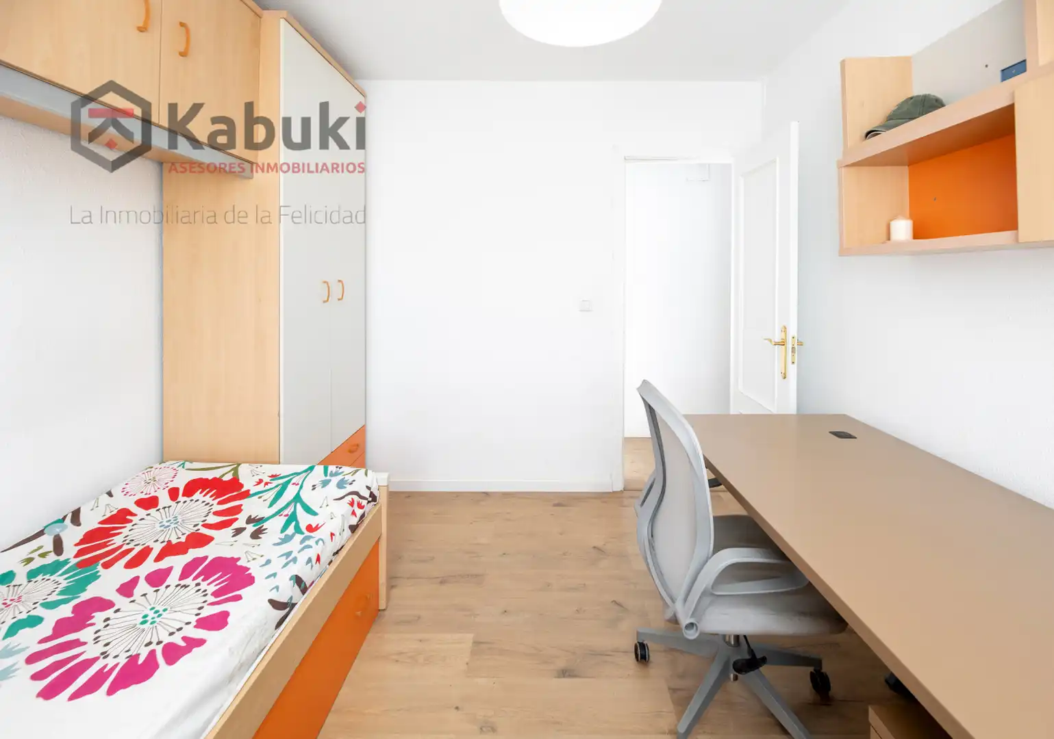 Bedroom of Attic for rent in Granada  with Air Conditioner, Heating and Private garden