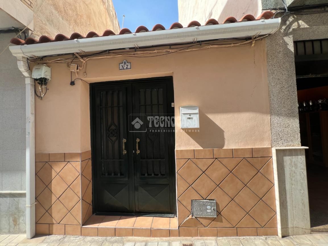 Vista exterior de Casa adosada en venda en Motril
