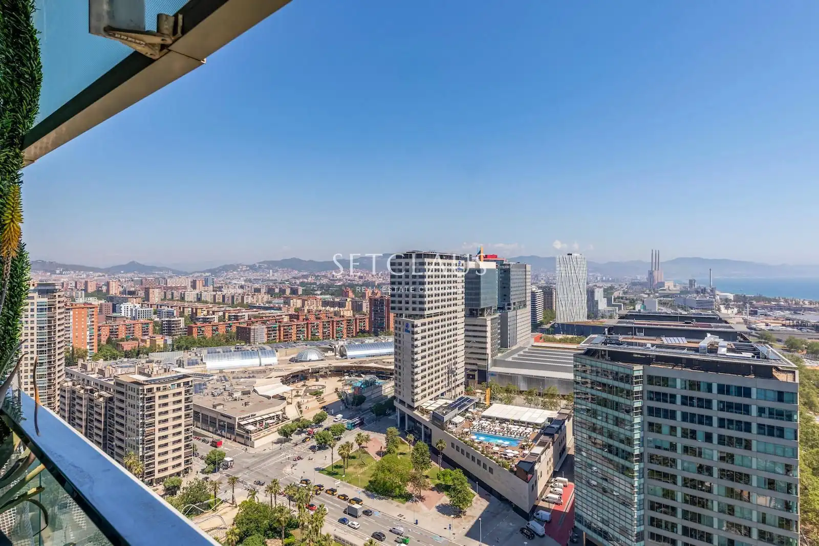 Vista exterior de Piso en venta en Barcelona con Aire acondicionado, Calefacción y Terraza