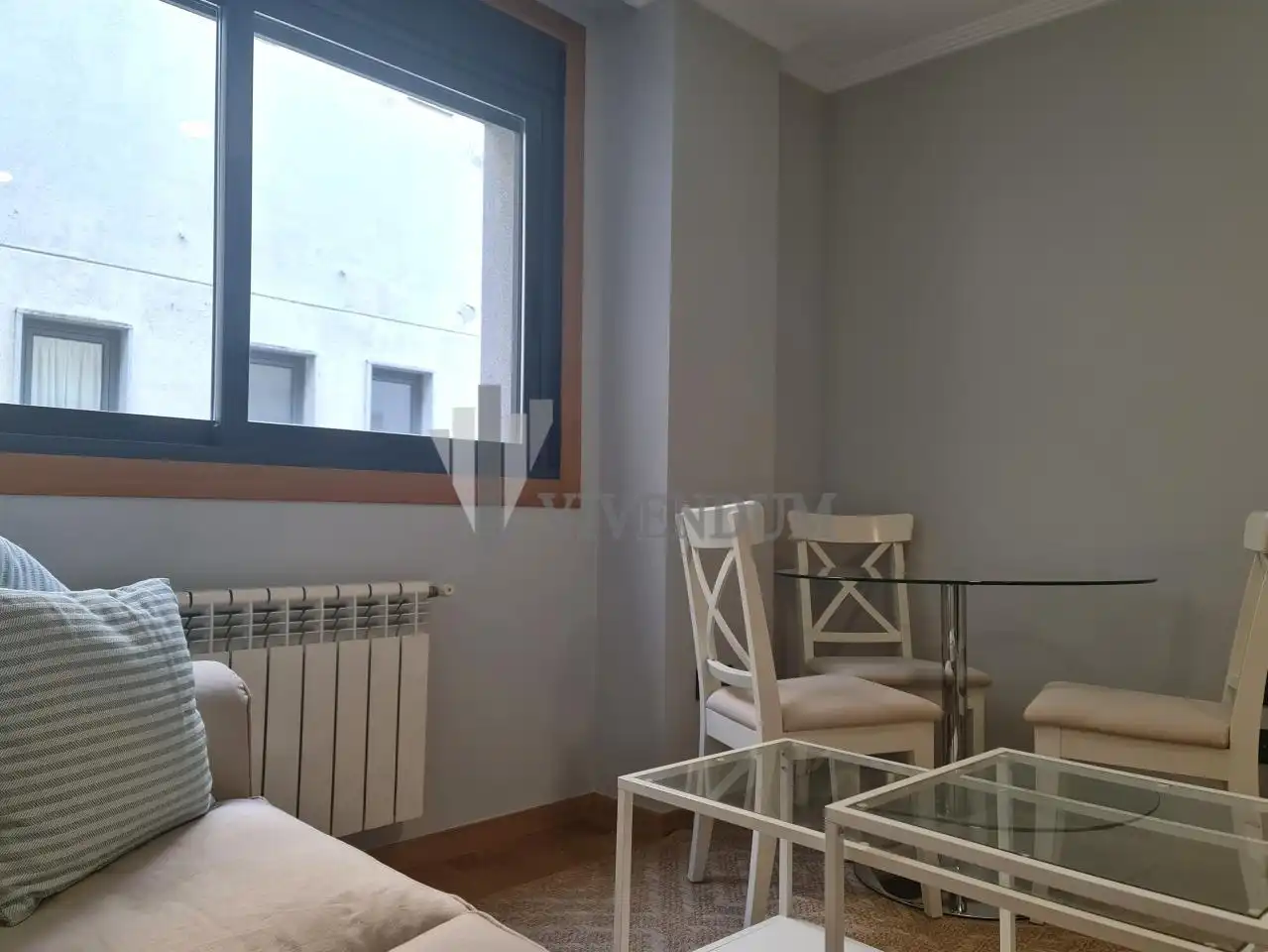 Dormitori de Apartament de lloguer en Vigo  amb Calefacció i Moblat