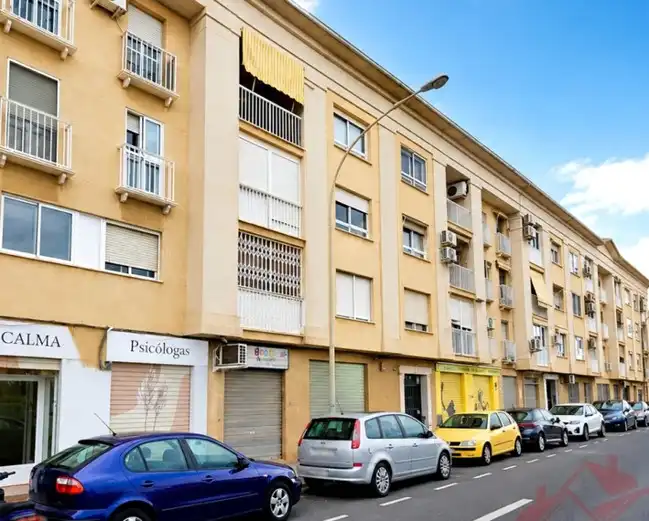 Pis de lloguer a Calle Picos de Europa, 11, Nueva Cartagena