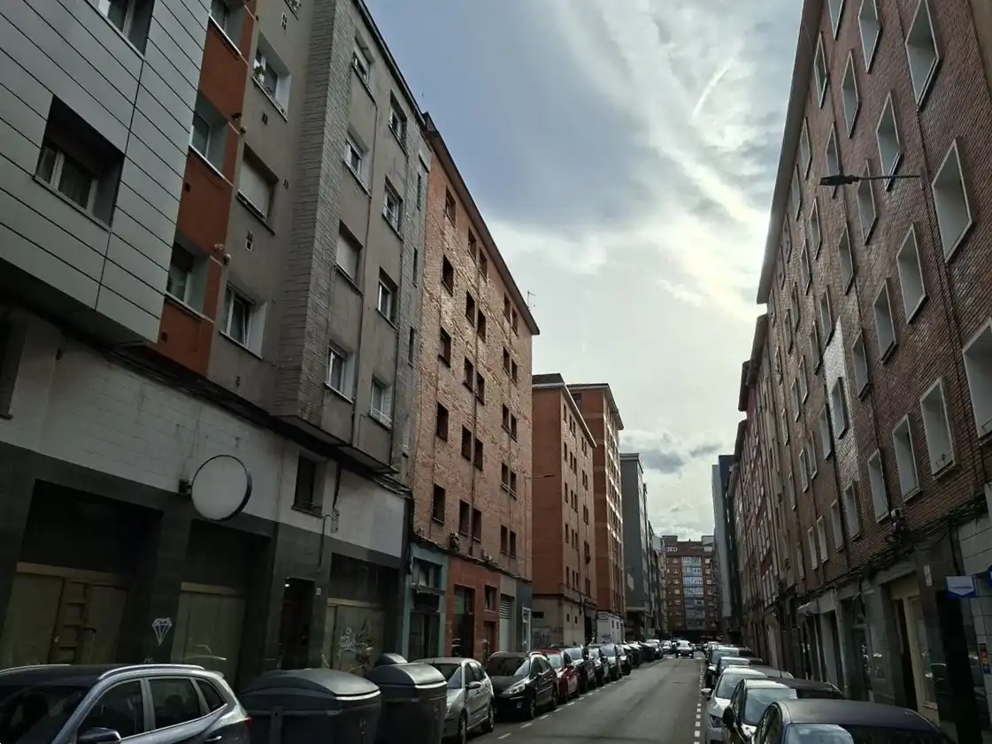 Außenansicht von Wohnung zum Verkauf in Gijón  mit Terrasse