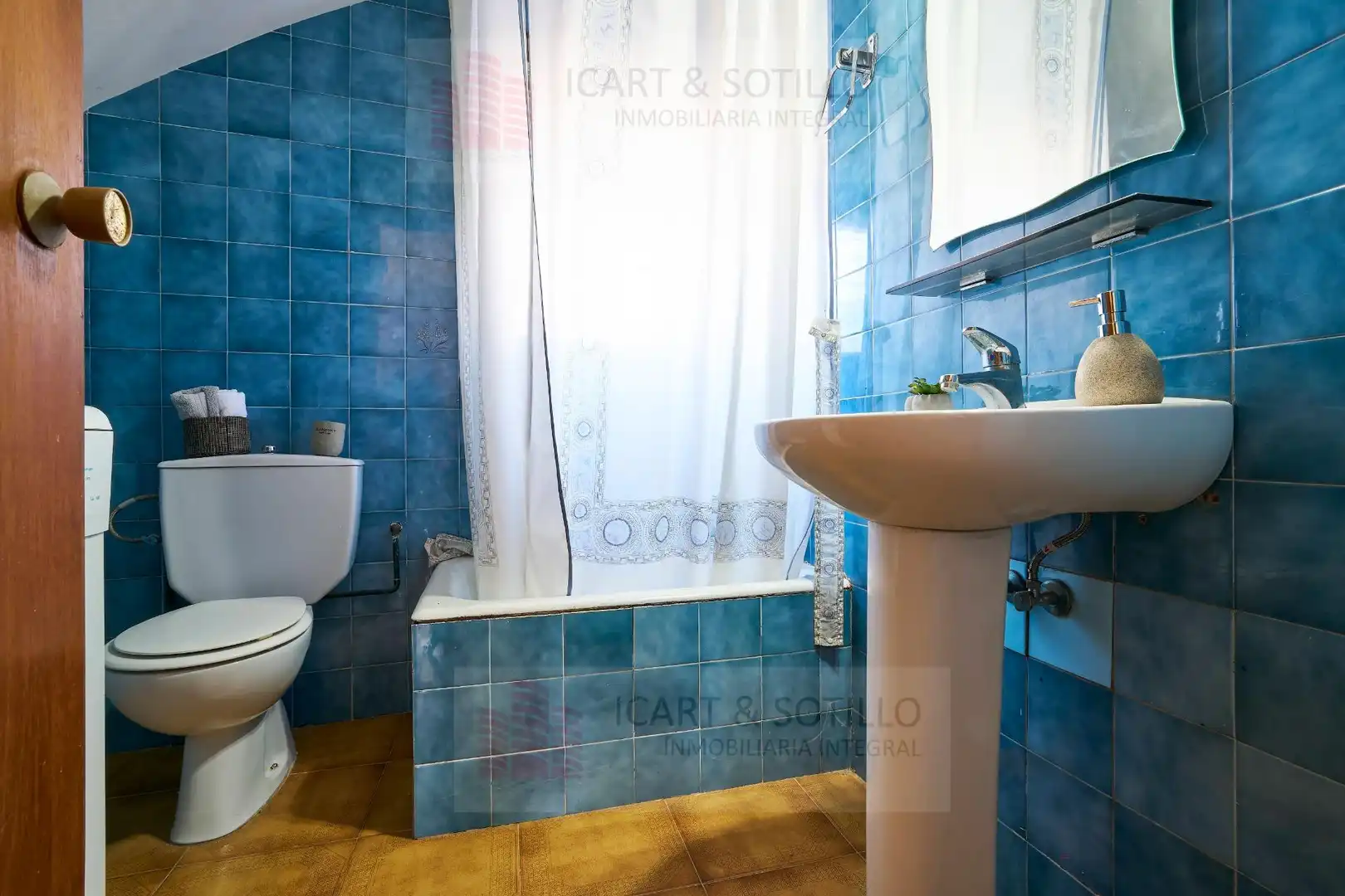 Bathroom of Houses for sale in Alcanar  with Terrace, Storage room and Swimming Pool