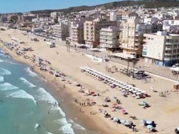 Hotel with lift for sale in Guardamar Playa