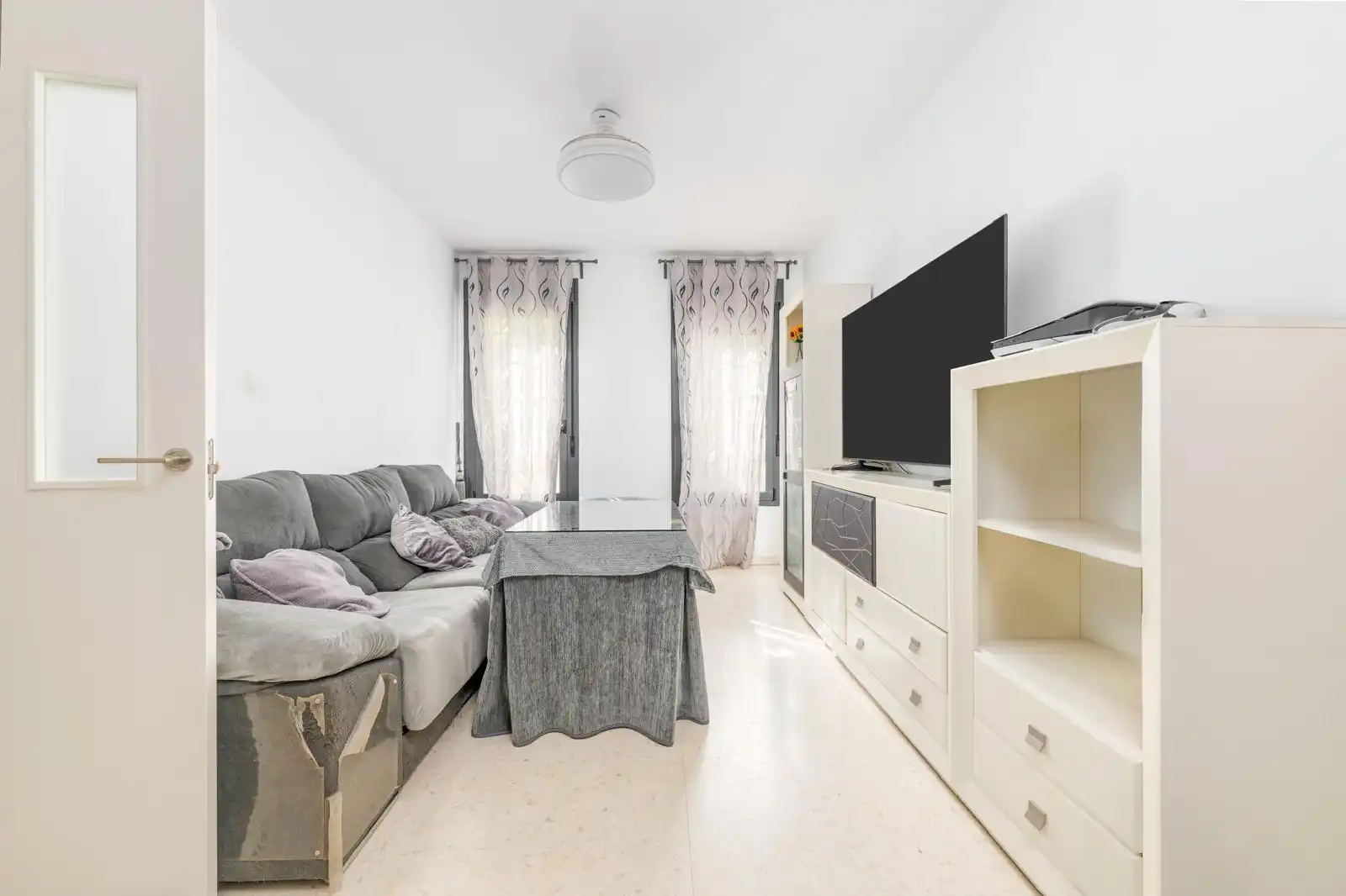 Habitación de Piso en venta en Sevilla con Aire acondicionado, Calefacción y Trastero