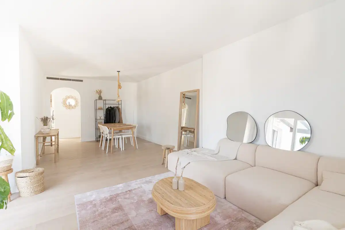 Sala d'estar de Àtic en venda en Estepona amb Aire condicionat, Traster i Moblat