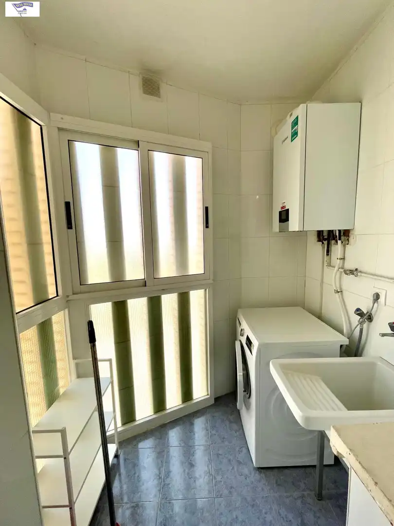 Bathroom of Apartments for rent in Albacete  with Air Conditioner, Heating and Storage room