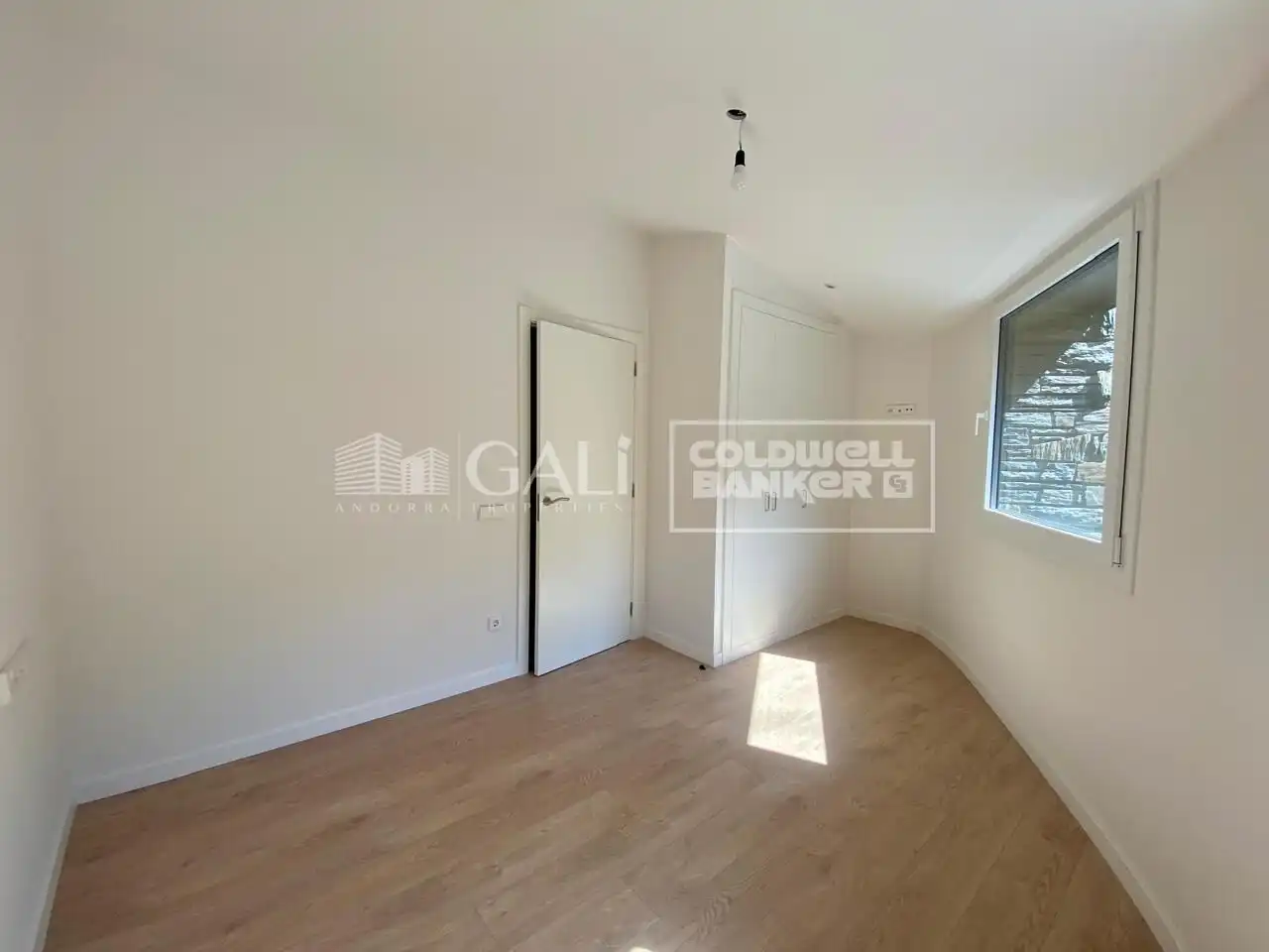 Ático de alquiler en Canillo con Calefacción, Jardín privado y Terraza