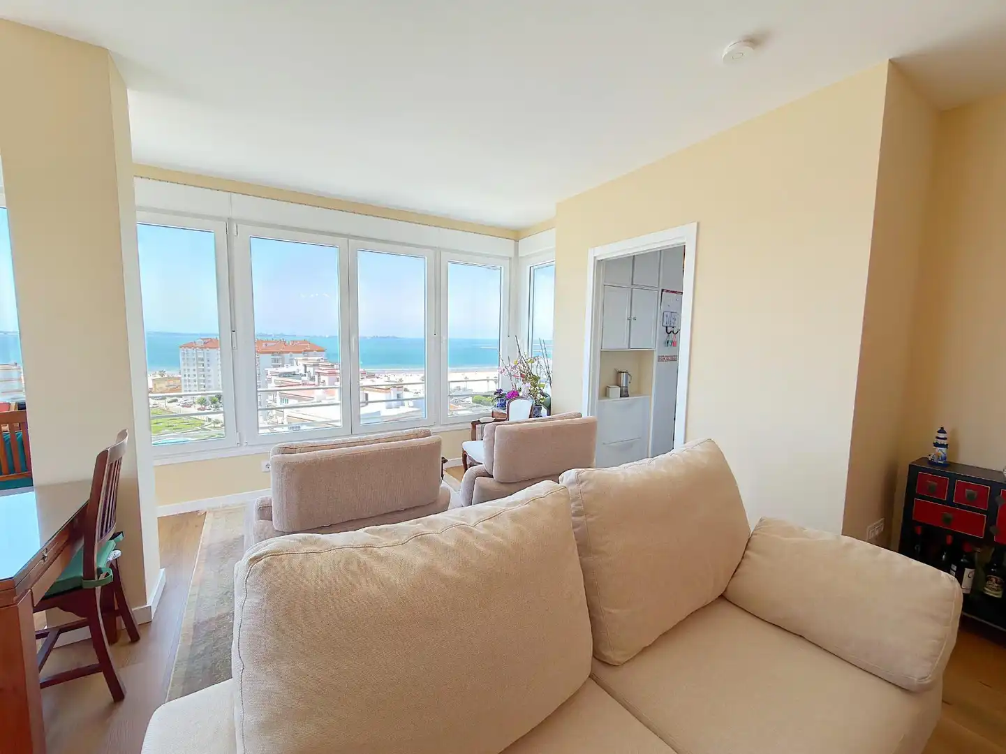 Wohnzimmer von Wohnungen zum Verkauf in El Puerto de Santa María mit Klimaanlage, Privatgarten und Alarm