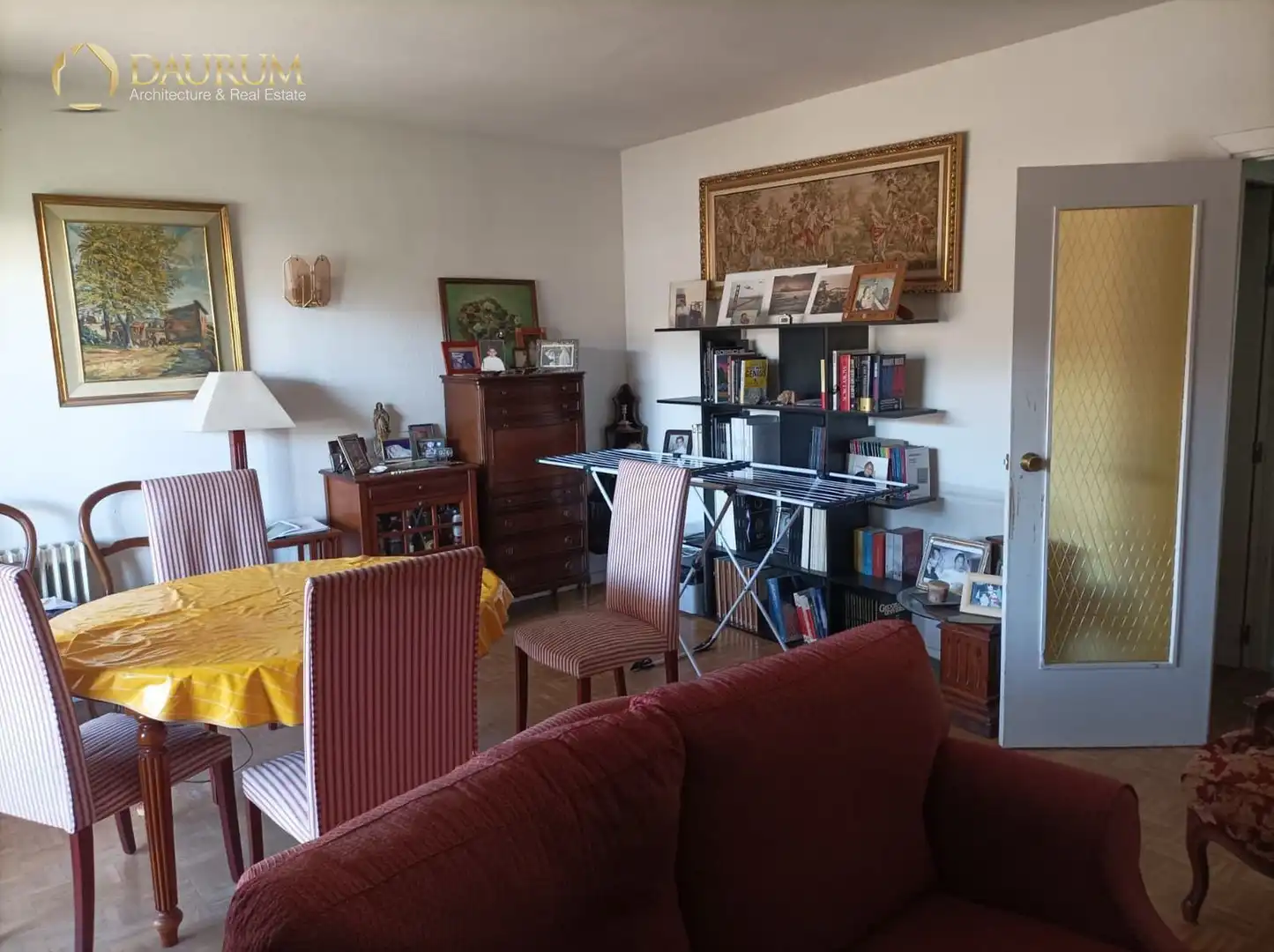 Living room of Flat for sale in Majadahonda  with Heating, Terrace and Storage room