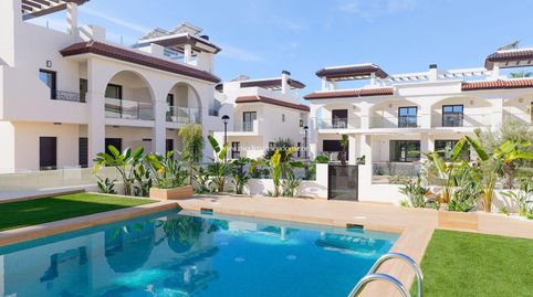 Bienvenido a un nuevo complejo residencial privado en Ciudad Quesada , donde el estilo moderno y la comodidad se unen en un entorn