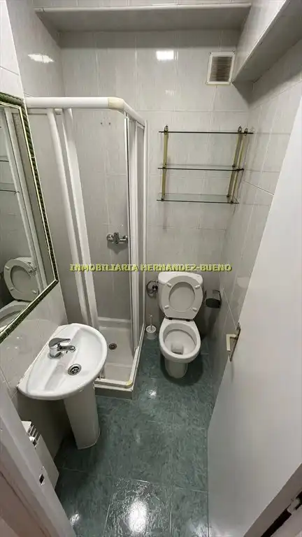 Badezimmer von Wohnung zur Miete in Salamanca mit Heizung, Möbliert und Balkon
