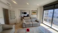 Living room of Flat for sale in  Valencia Capital  with Air Conditioner, Heating and Parquet flooring