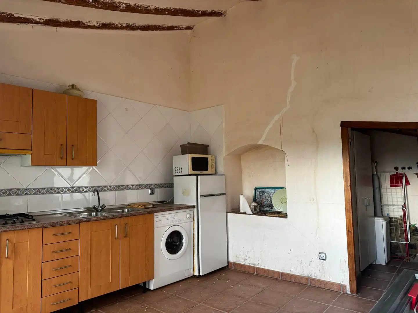 Küche von Einfamilien-Reihenhaus zum Verkauf in Salas Bajas mit Klimaanlage und Terrasse