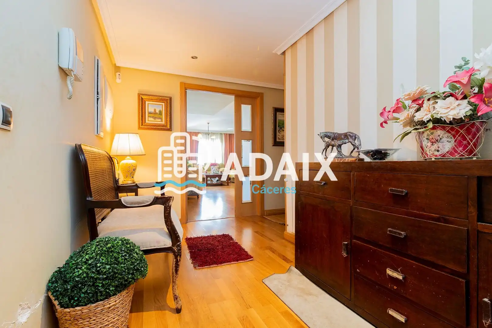 Vista exterior de Ático en venta en Cáceres con Aire acondicionado, Calefacción y Terraza