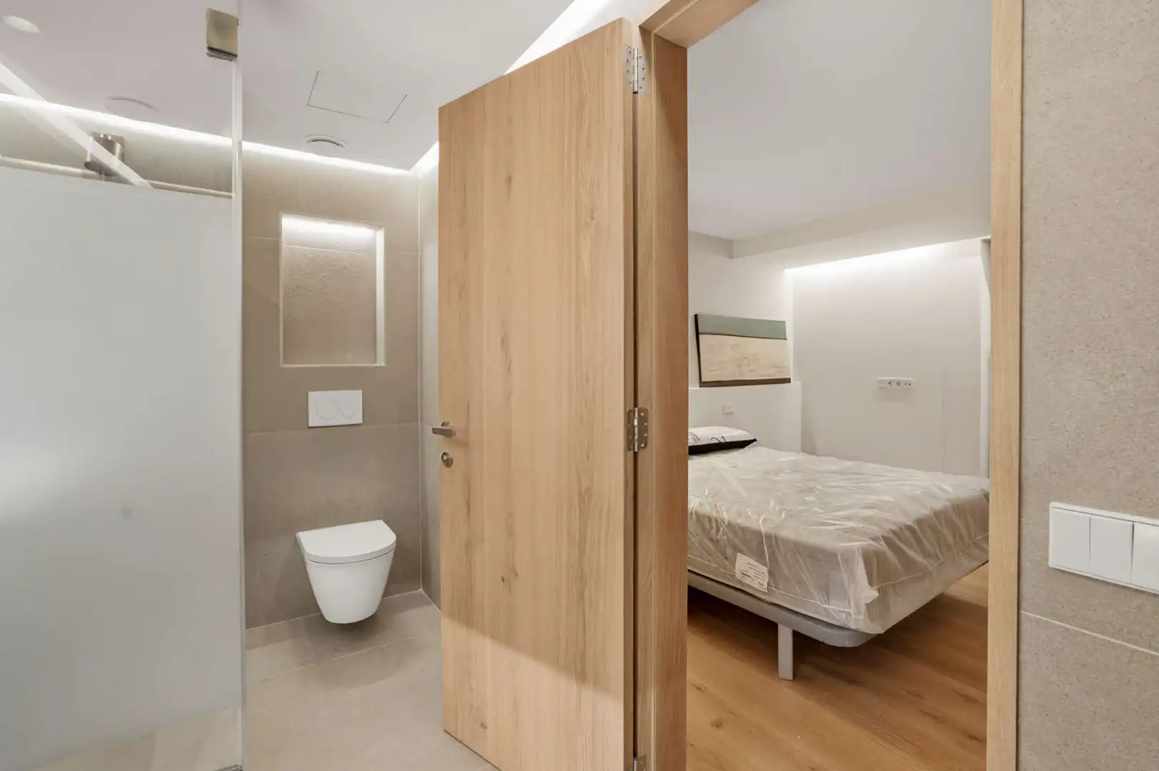 Badezimmer von Erdgeschoss zum Verkauf in  Palma de Mallorca mit Klimaanlage, Heizung und Parkett