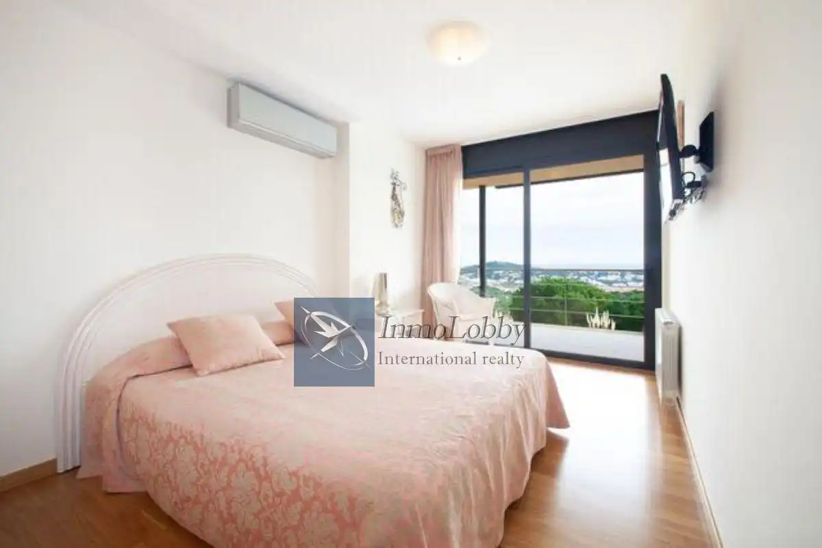 Schlafzimmer von Haus oder Chalet zum Verkauf in Sant Feliu de Guíxols mit Klimaanlage, Heizung und Terrasse