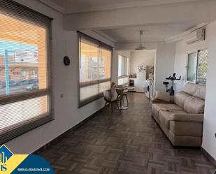 Sala d'estar de Apartament en venda en Alicante / Alacant amb Aire condicionat, Calefacció i Terrassa