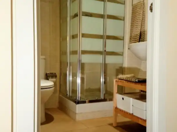 Bathroom of Flat for sale in Llevant
