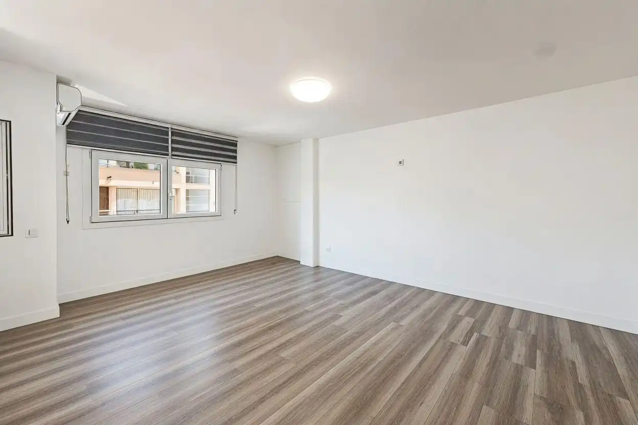 Living room of Flat for sale in  Palma de Mallorca  with Air Conditioner, Parquet flooring and Oven