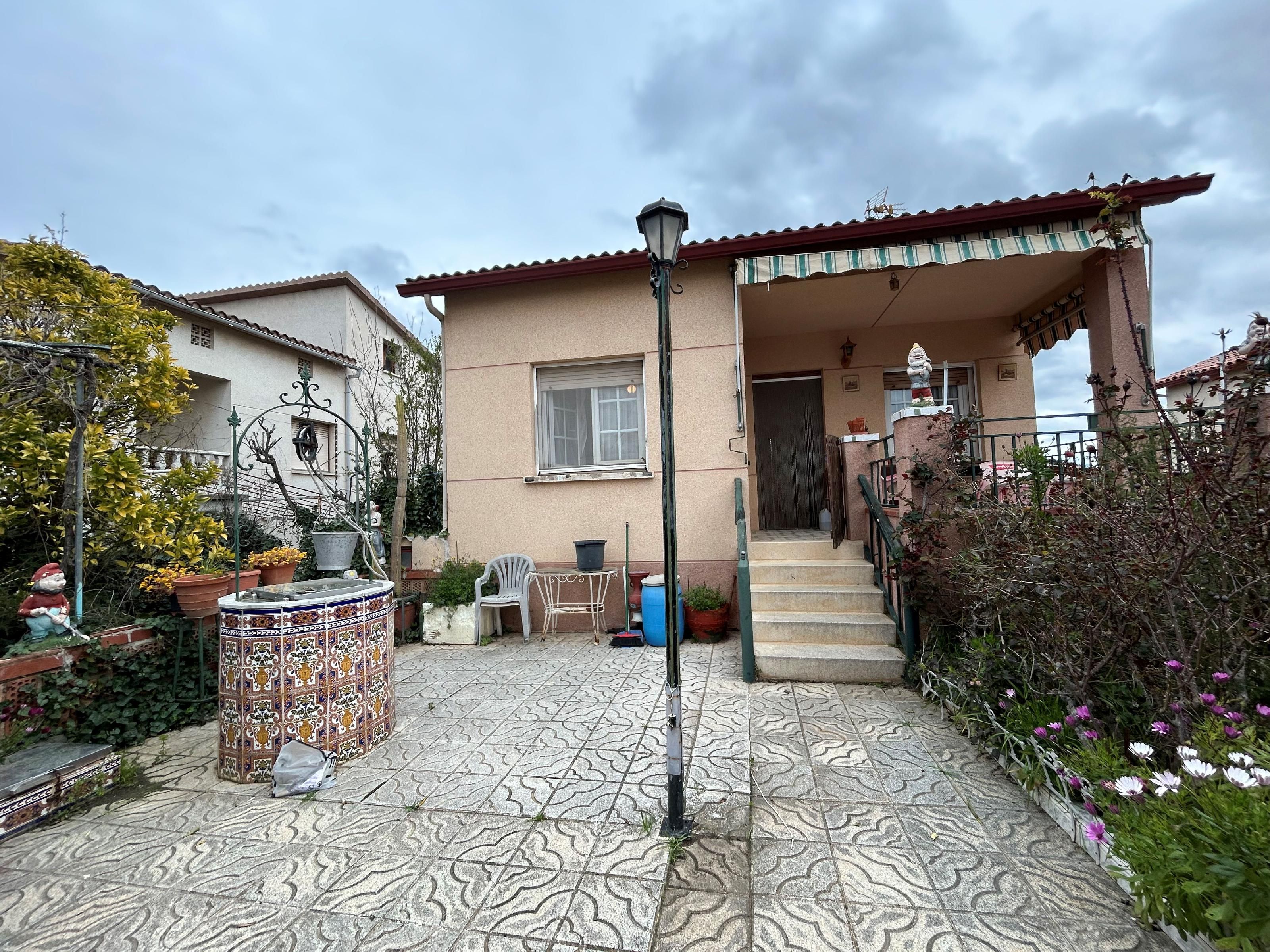Exterior view of House or chalet for sale in Piera  with Heating, Private garden and Storage room
