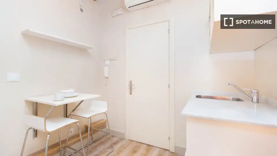 Piso en alquiler en Ciutat Vella, imagen 7