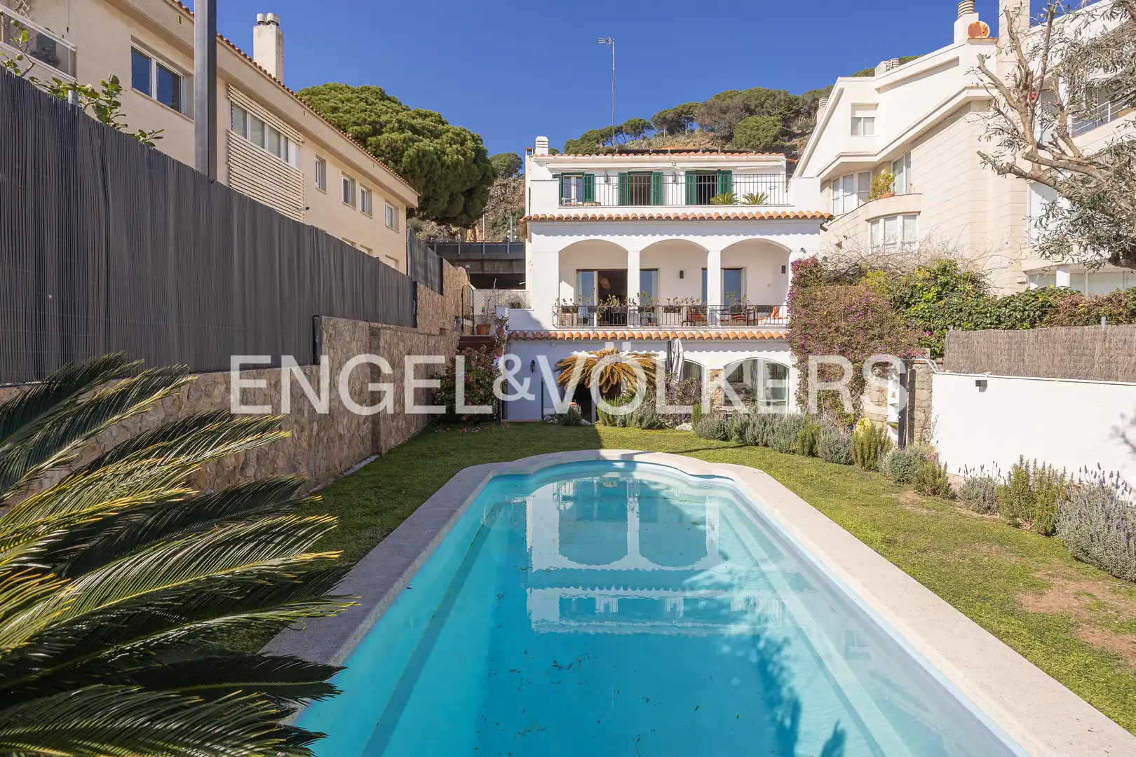 Exterior view of Houses for rent in Caldes d'Estrac  with Air Conditioner, Heating and Private garden