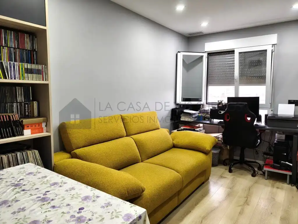 Flat for sale in Avenida Madrid De, Petrer