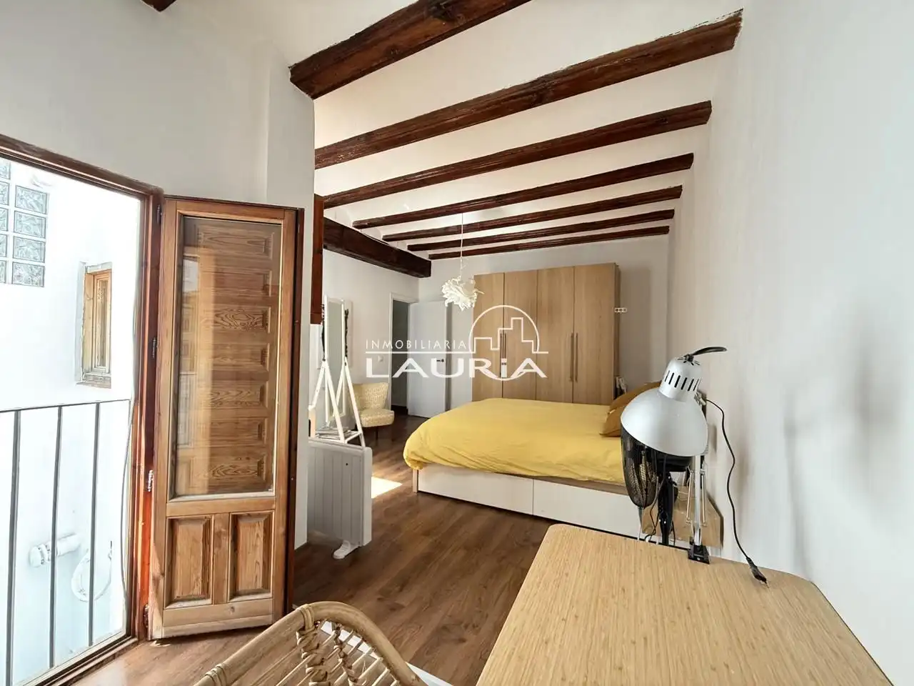 Schlafzimmer von Wohnungen zur Miete in Valencia mit Klimaanlage, Terrasse und Möbliert