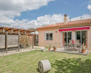 Garden of House or chalet for sale in Besalú  with Heating, Private garden and Oven
