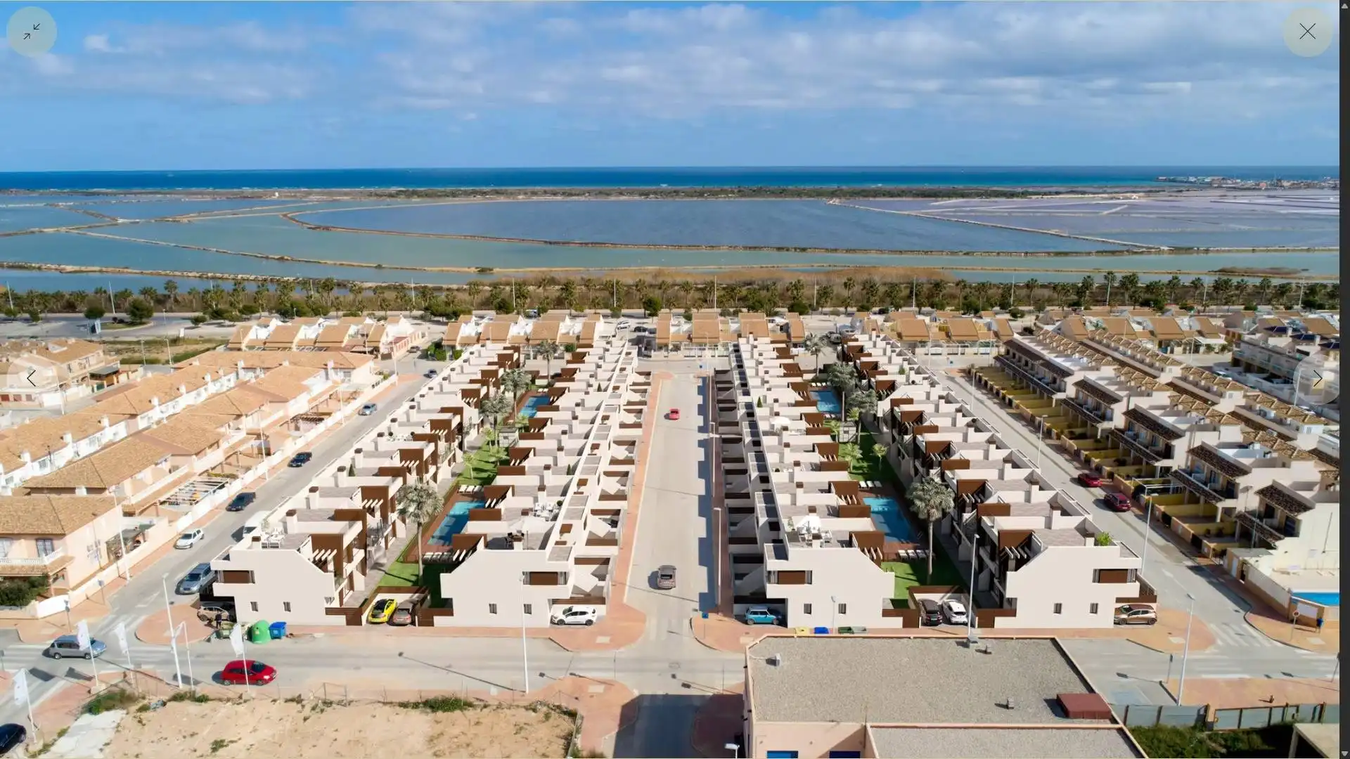 Vista exterior de Planta baja en venta en San Pedro del Pinatar con Jardín privado, Terraza y Piscina comunitaria