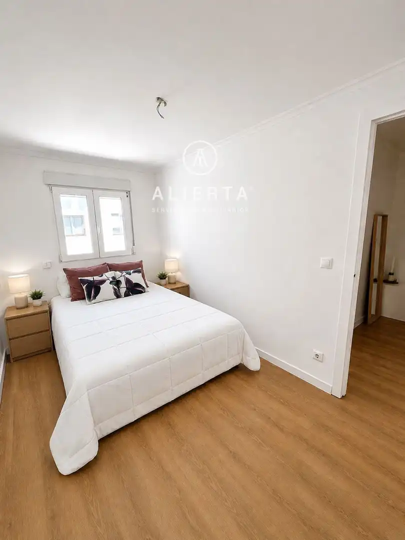 Bedroom of Flat for sale in Zaragoza
