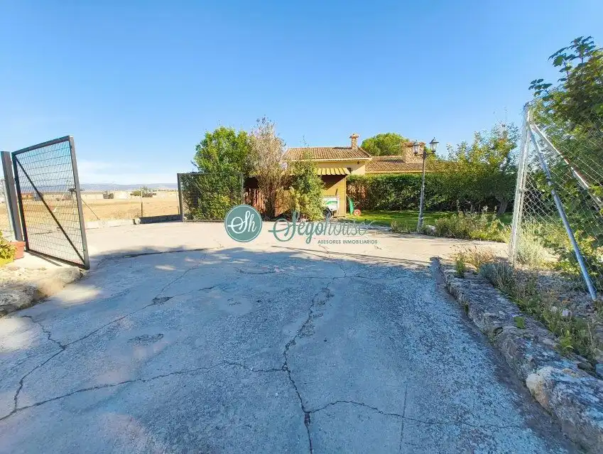 Detached house with garden for sale in Valverde del Majano, imagen 101