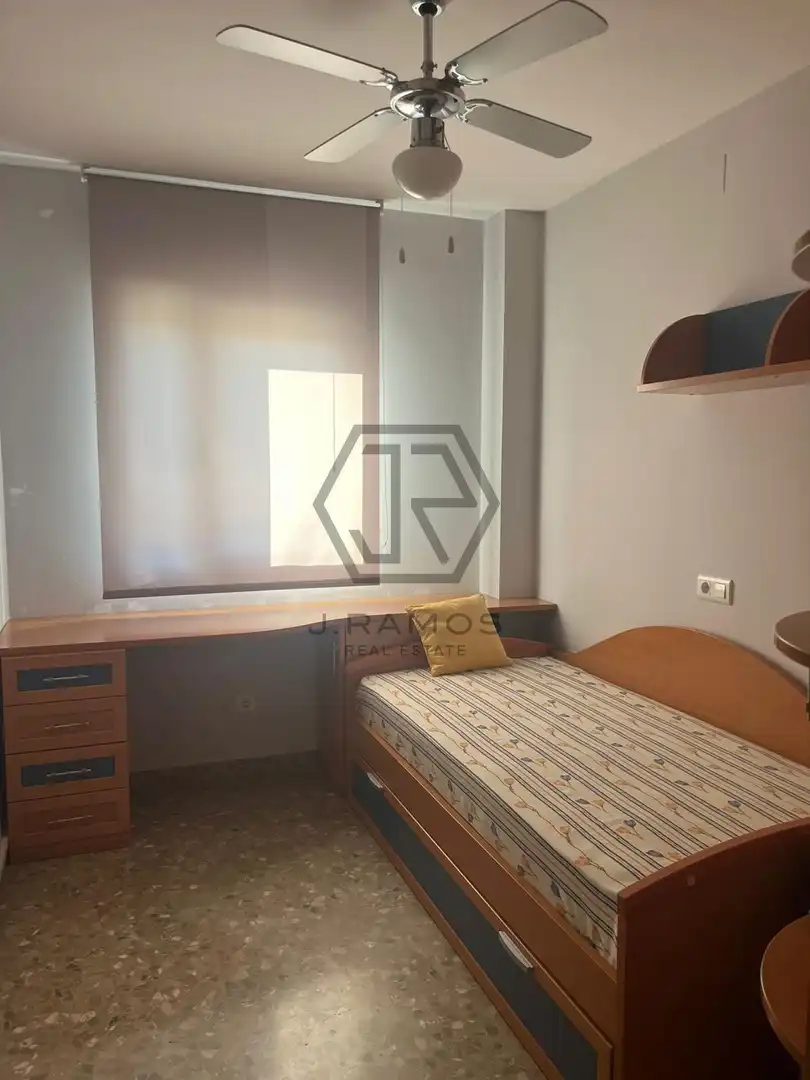Piso con piscina en venta en Torre del Mar, imagen 5