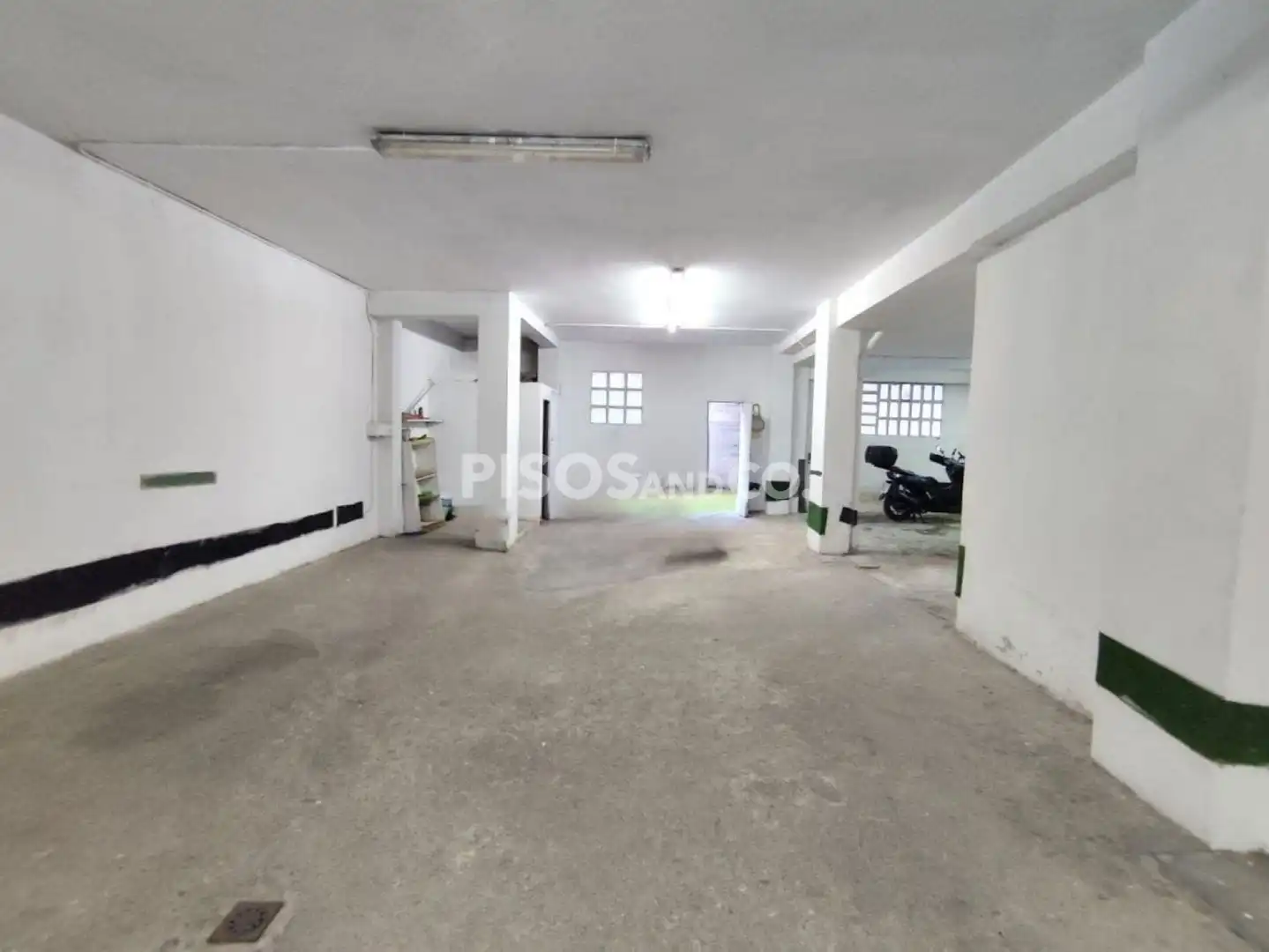 Local comercial en venda a Calle Alcalde Lens