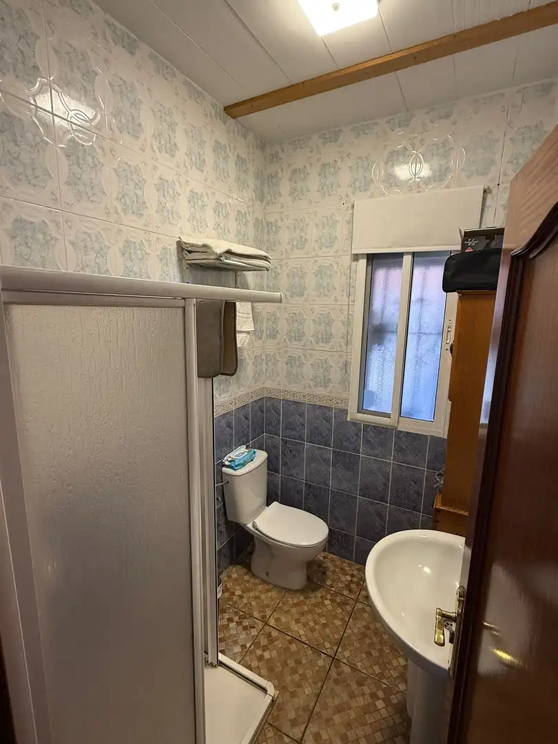 Baño de Finca rústica en venta en Arroyo de San Serván con Aire acondicionado, Jardín privado y Trastero