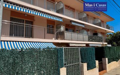 Vista exterior de Apartament en venda en L'Escala amb Terrassa