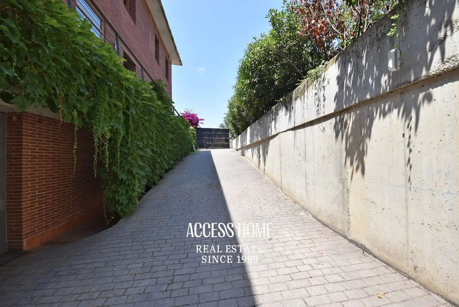 Vista exterior de Casa o chalet en venta en Cabrera de Mar con Aire acondicionado, Calefacción y Alarma