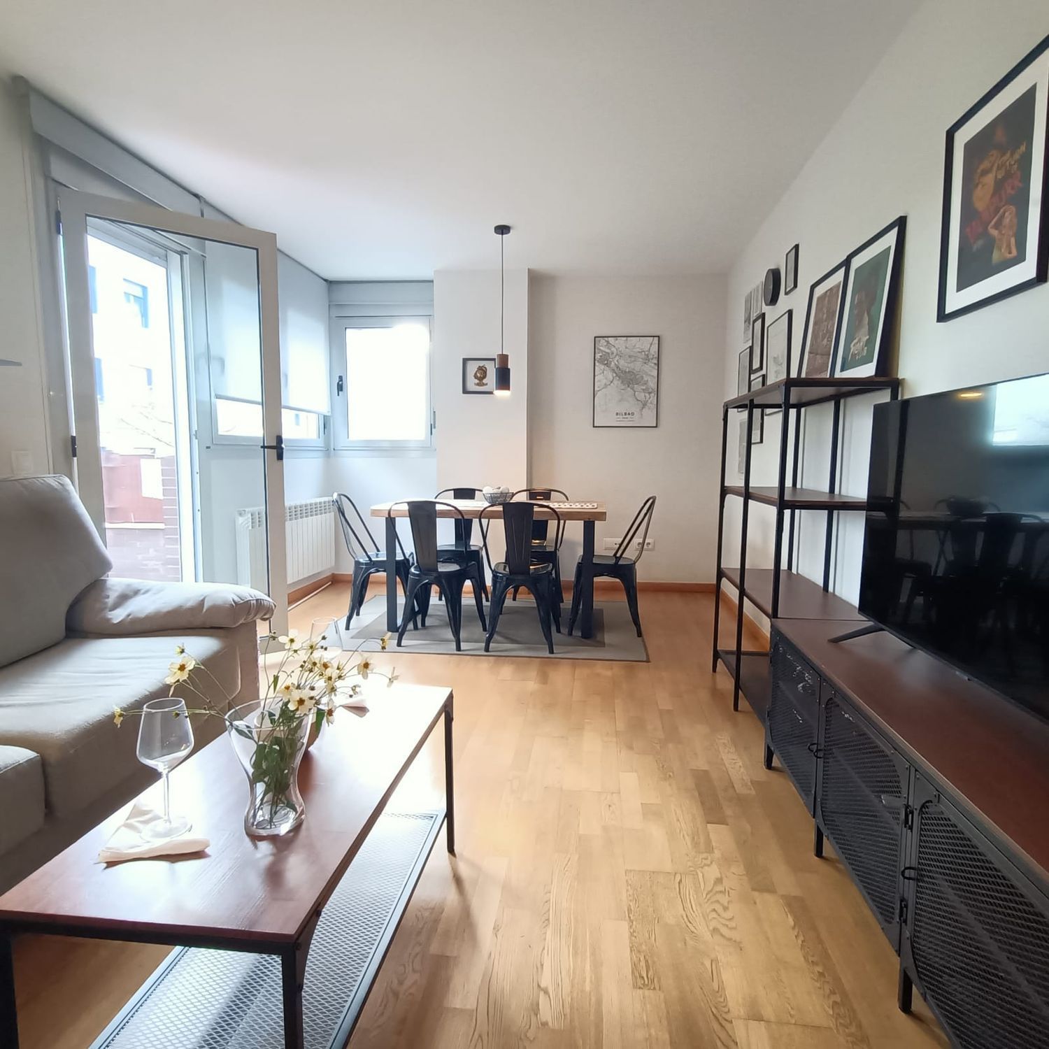 Dining room of Flat for sale in Gijón   with Heating, Terrace and Storage room