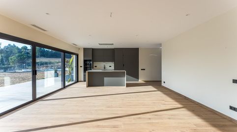 Foto 4 de Casa o xalet de lloguer a Calle Montardo 3, Sant Esteve Sesrovires, Barcelona