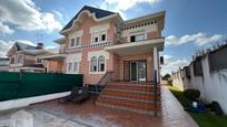 Exterior view of Single-family semi-detached to rent in Arroyomolinos (Madrid)  with Air Conditioner and Swimming Pool