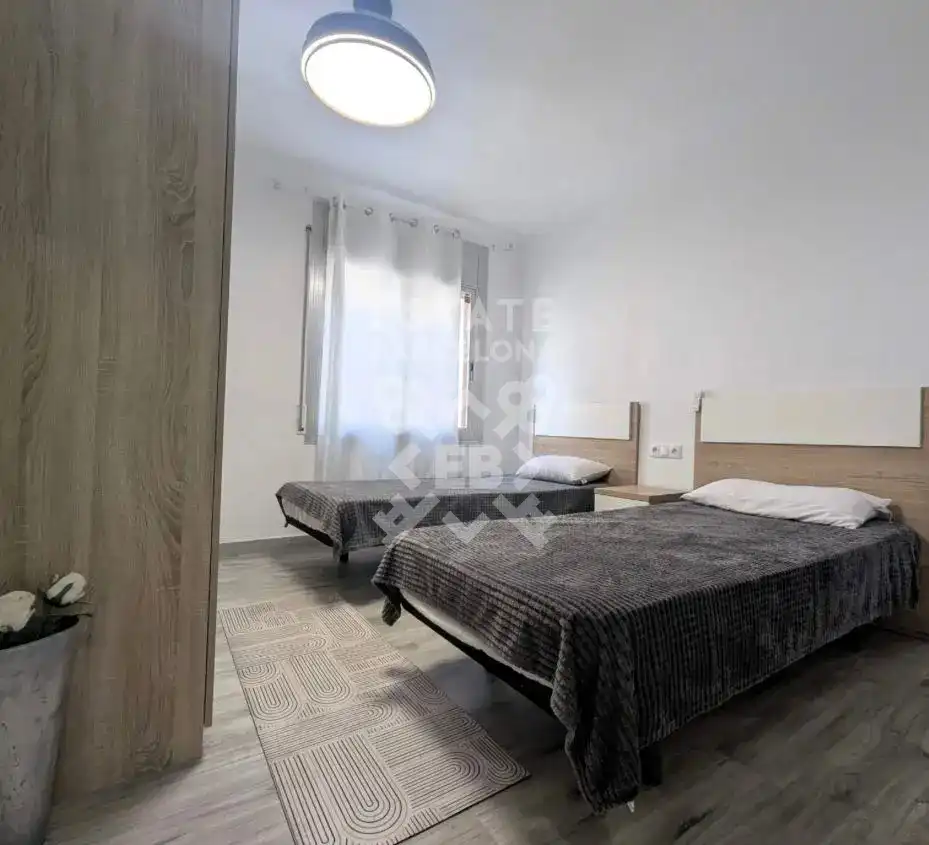 Dormitori de Pis en venda en Blanes amb Terrassa i Moblat