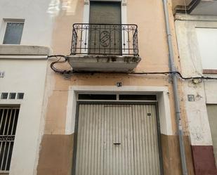 Vista exterior de Casa o xalet en venda en Alzira amb Terrassa i Balcó