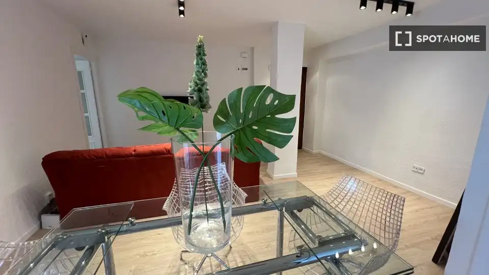 Living room of Flat for rent in Madrid  with Air Conditioner, Heating and Furnished