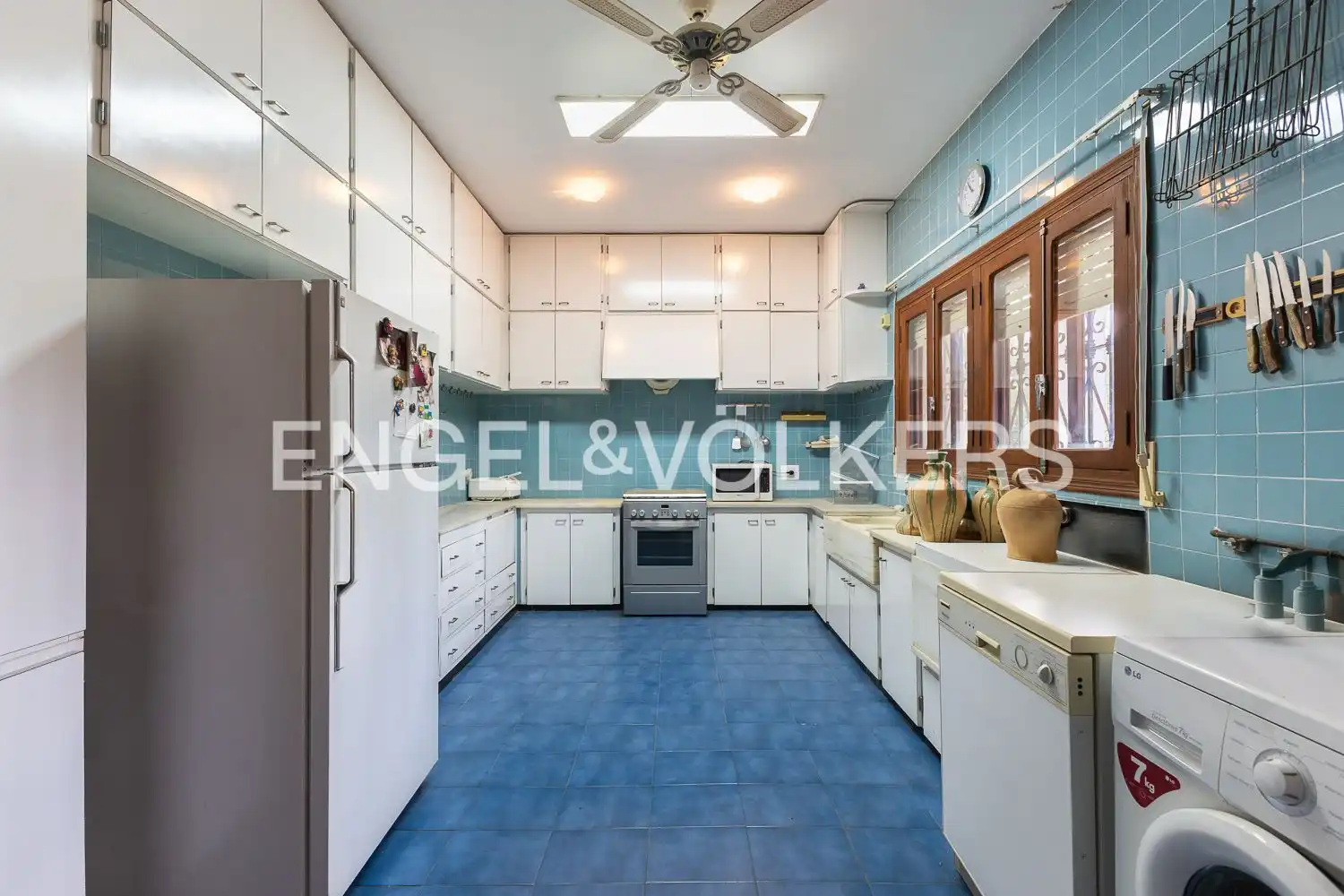 Cocina de Casa o chalet en venta en Paterna con Aire acondicionado, Calefacción y Jardín privado